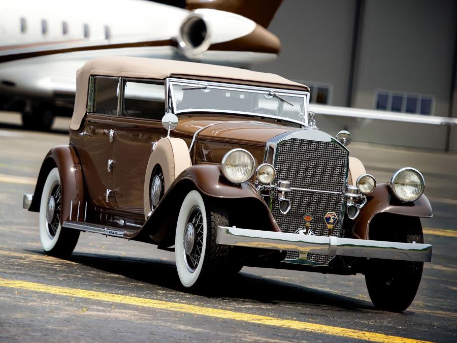  Pierce-Arrow Model 54 Convertible Sedan 1932 года  (фото 11 из 17)